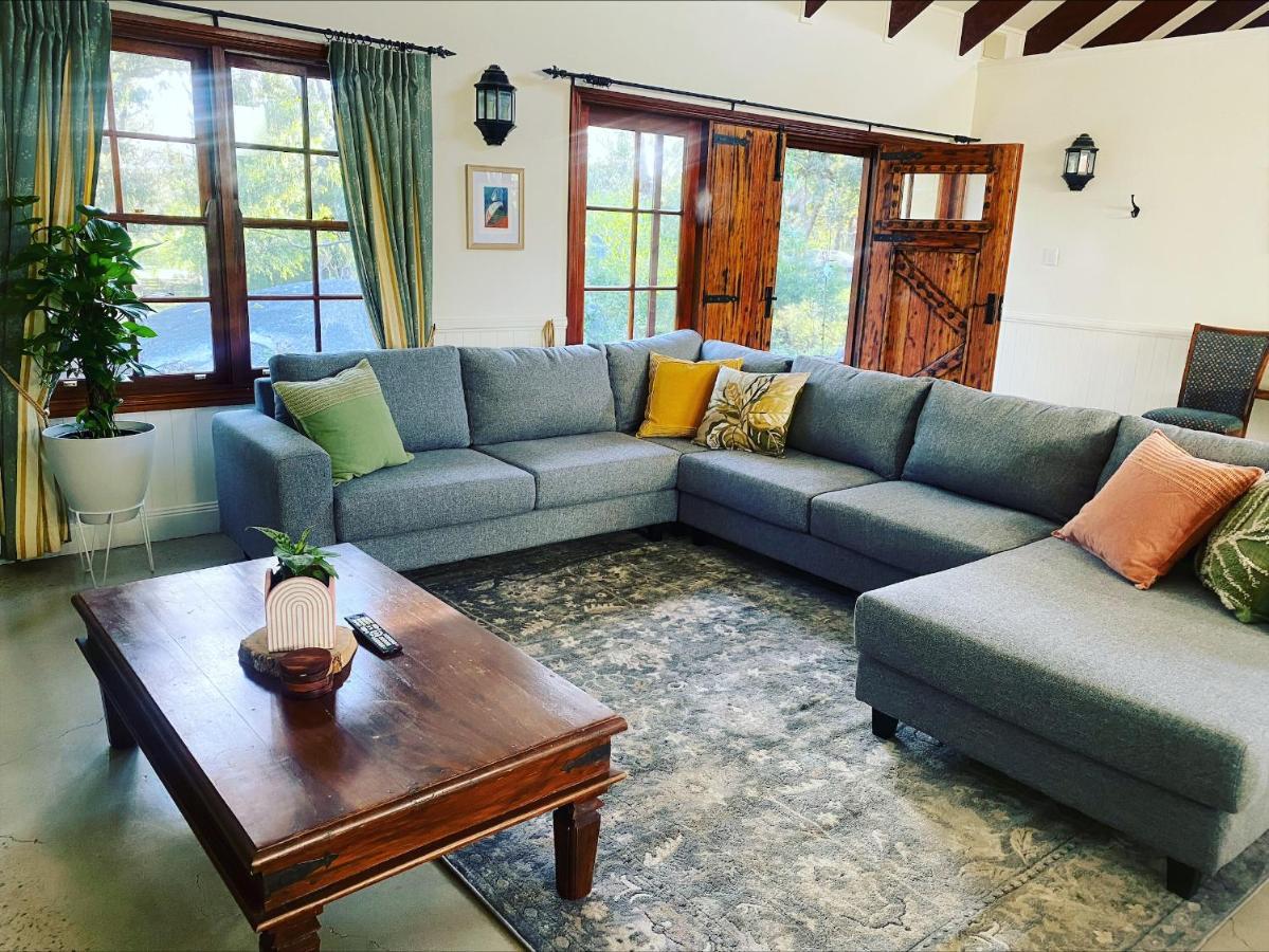 ฮันนีซัคเคิล คอทเทจ Villa สแตนธอร์ป ภายนอก รูปภาพ